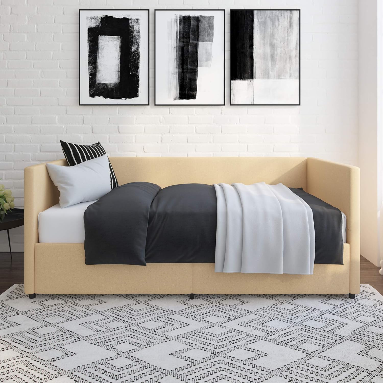 Best Modern Daybeds for Your Living Room of 2021