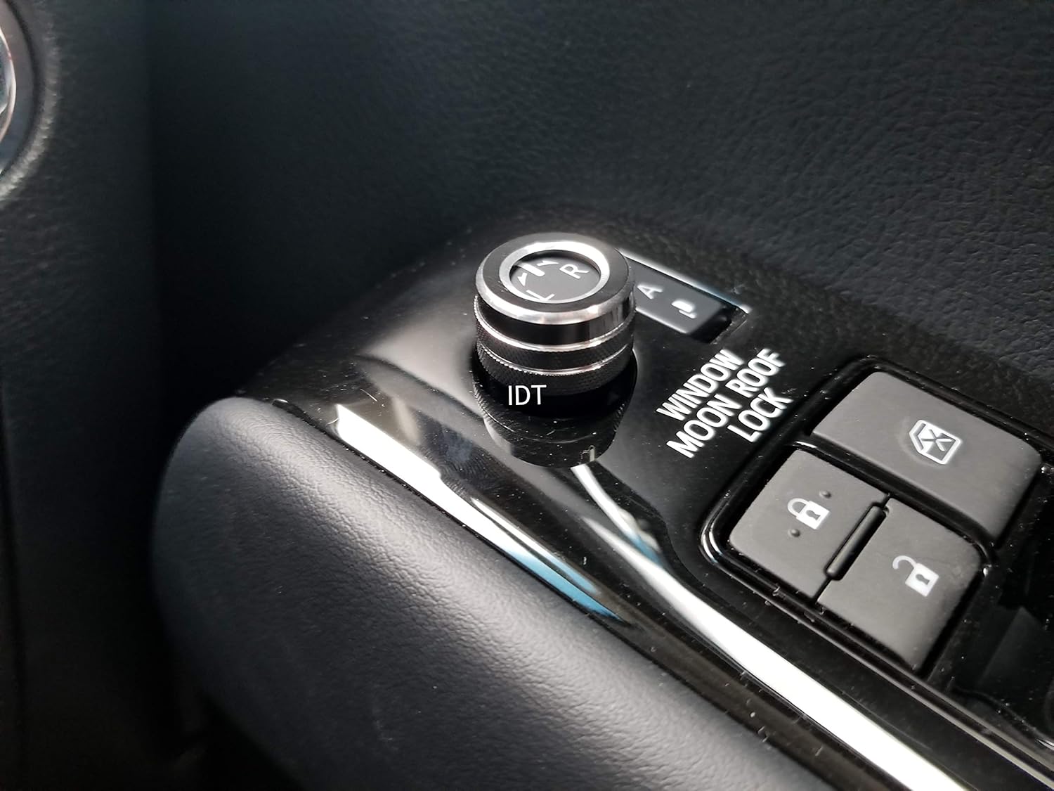 Amazon Co Jp ミニウエス付 新型 30系 アルファード ヴェルファイア ドアミラーダイヤルリング 黒 カバー ガーニッシュ 角度 調節 アルミリング サイドミラー ドアミラー ダイアル リング インテリアパネル カスタム パーツ ノブ 前期 後期 ボタン 他トヨタ車 ブラック