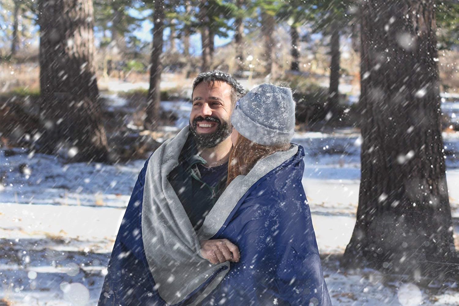 Outdoor Waterproof Blanket by Oceas – Warm Fleece Great for Camping, Outdoor Festival, Beach, and Picnic Use – Extra Large All Weather and Waterproof Throw Blanket: Home & Kitchen