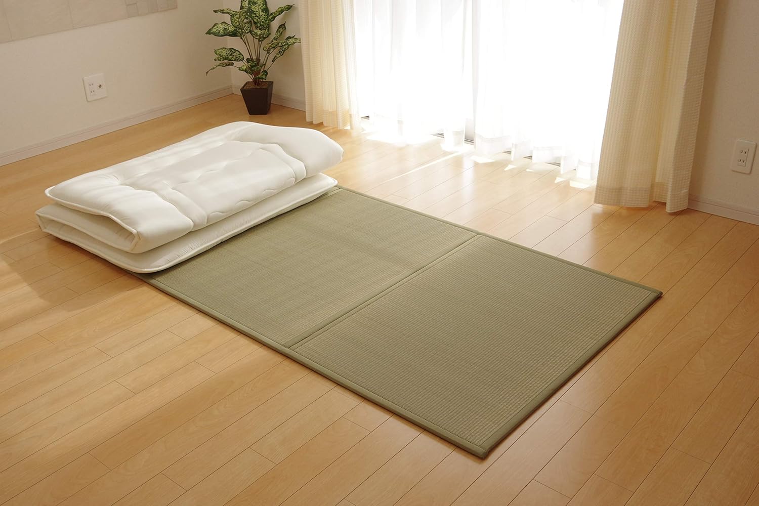 Super Saturday IKEHIKO Japanese Tatami Mat Tri foldable 100 X 210 Cm