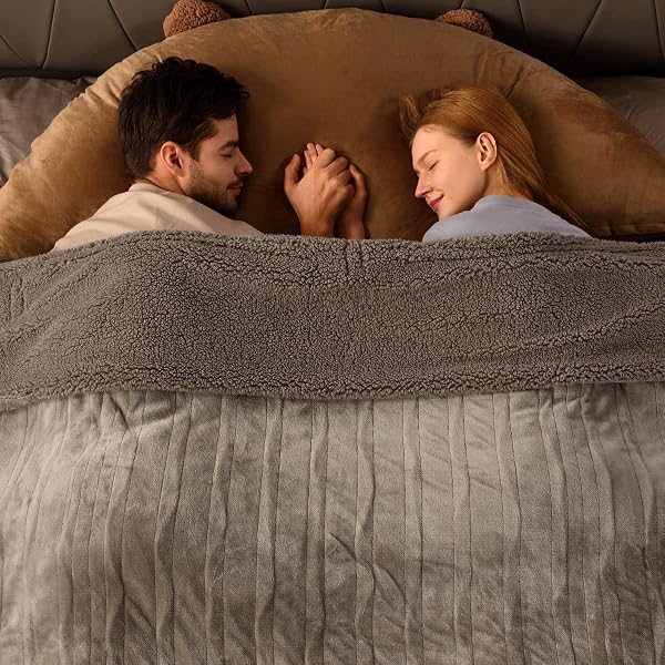Amazon.com: Sunbeam LoftTec Wi-Fi Connected Heated Blanket, Electric Blanket,  10 Heat Settings, King Size, Slate Gray : Home u0026 Kitchen