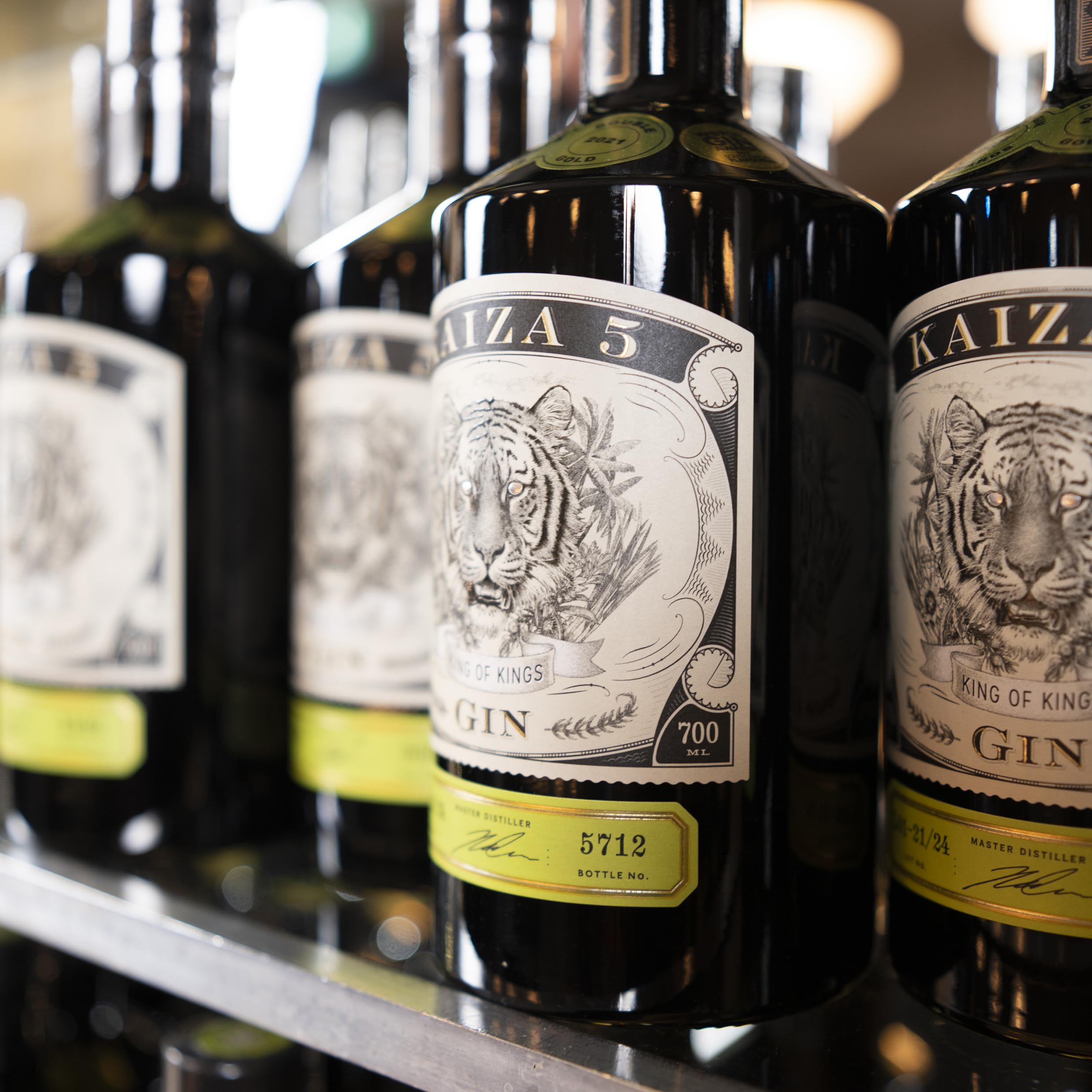 KAIZA 5 GIN - 0,5 l - 43% | Der ausgezeichnete Gin aus Südafrika/Kapstadt | Frisch, weich, exotisch mit schwarzer Johannisbeere und Grapefruit 6