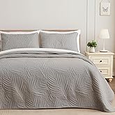 Exclusivo Mezcla California King Quilt Bedding Set, Lightweight Light Grey Quilts Cal Oversized King Size for All Seasons, Soft Microfiber Bedspreads Coverlets with Leaf Pattern, 3 Piece