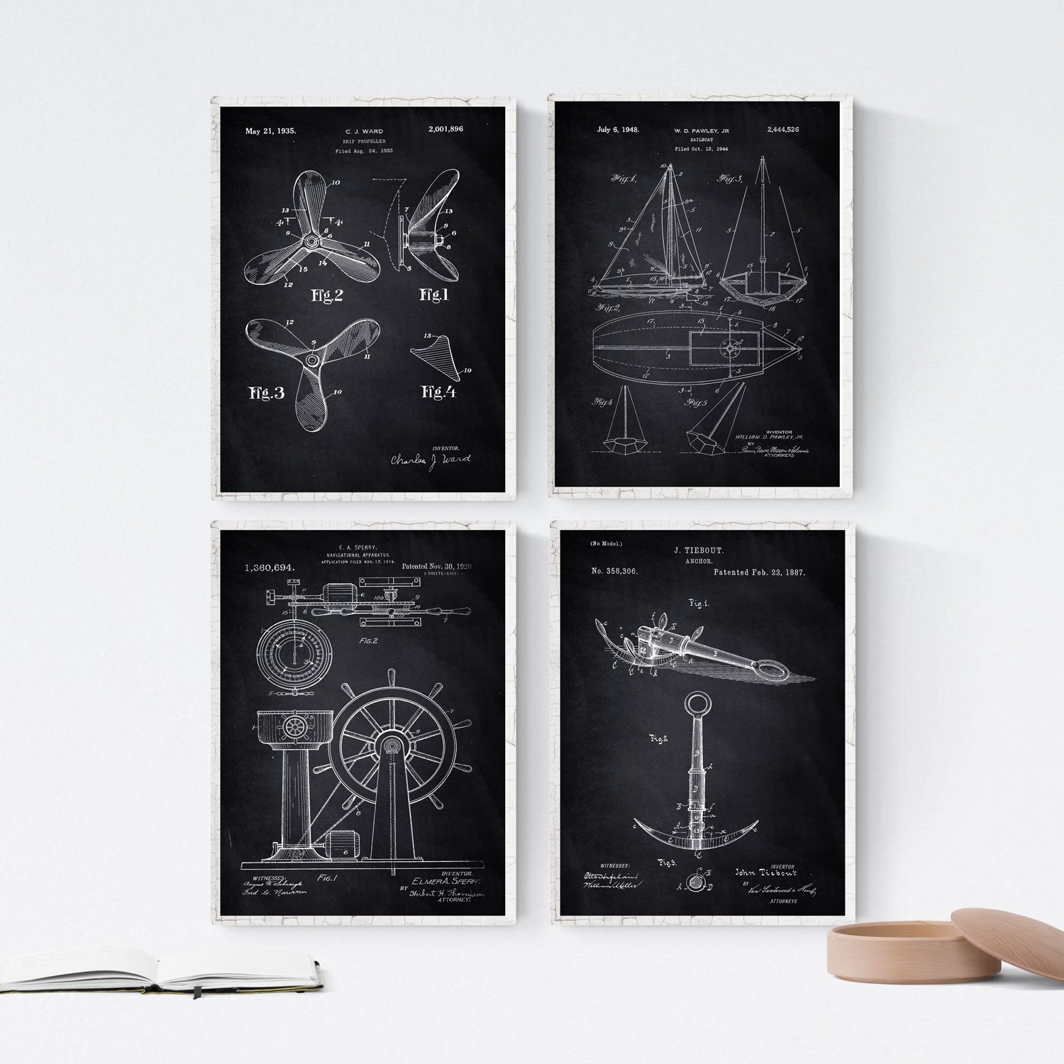 Nacnic BLACK - Pack of 4 sheets with PATENTS BOATS. Set posters with inventions and old patents. Choose the color you like. Printed on 250 grams