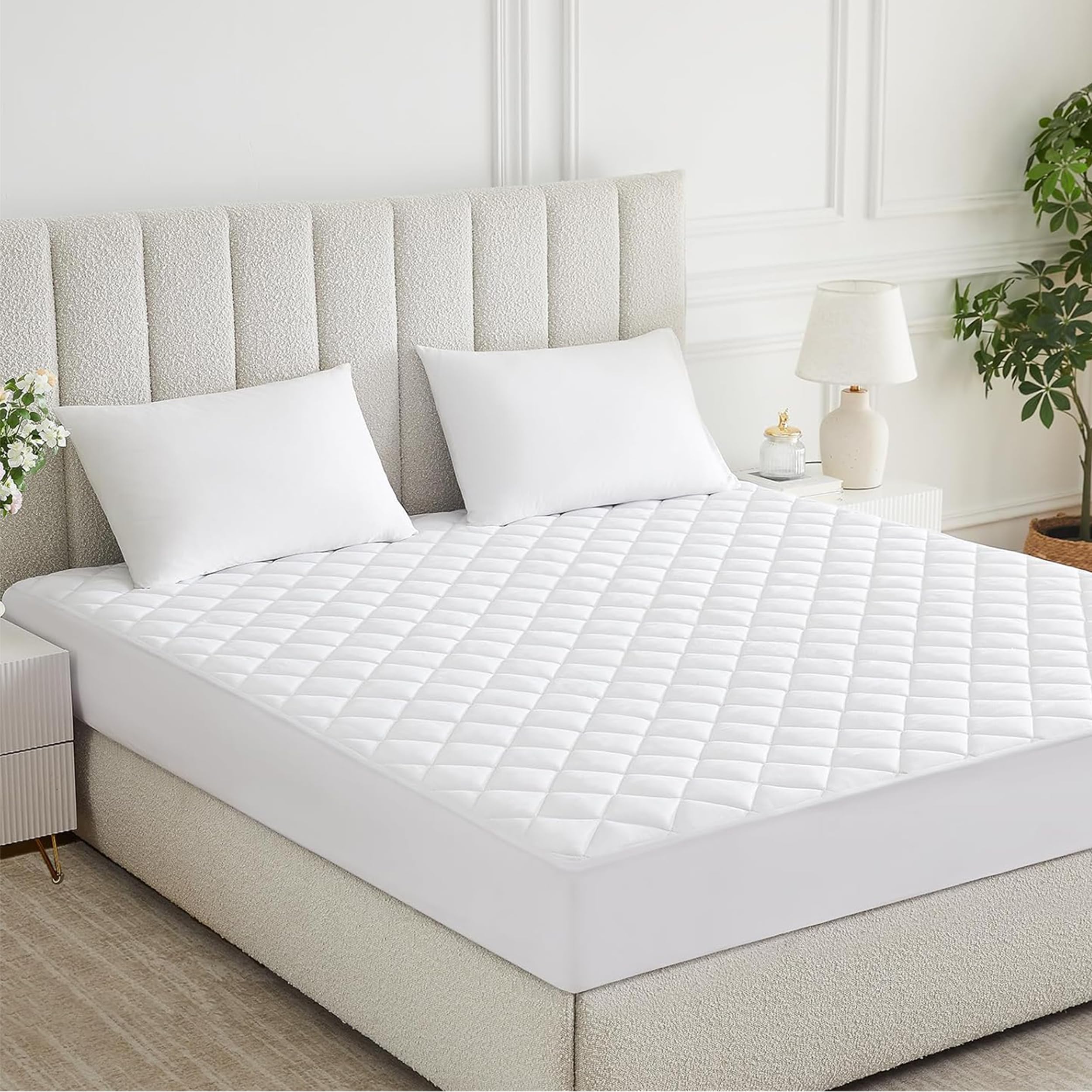 Simply Amelia Super King Quilted Mattress Protector 30cm Deep Mattress Topper Cover Anti-Allergy Breathable Easy Care Machine Washable Fitted Mattress Cover (White, 180x200 cm)