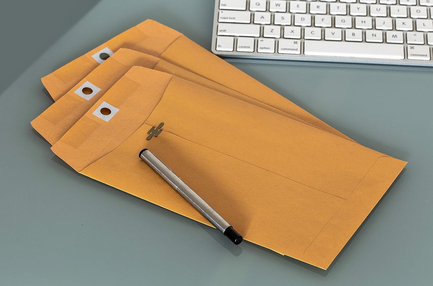 Clasp Envelopes - 6x9 Inch Brown Kraft Catalog Envelopes with Clasp Closure & Gummed Seal – 28lb Heavyweight Paper Envelopes for Home, Office, Mailing, Business, Legal or School 6 x 9 Manila 15 Pack : Office Products