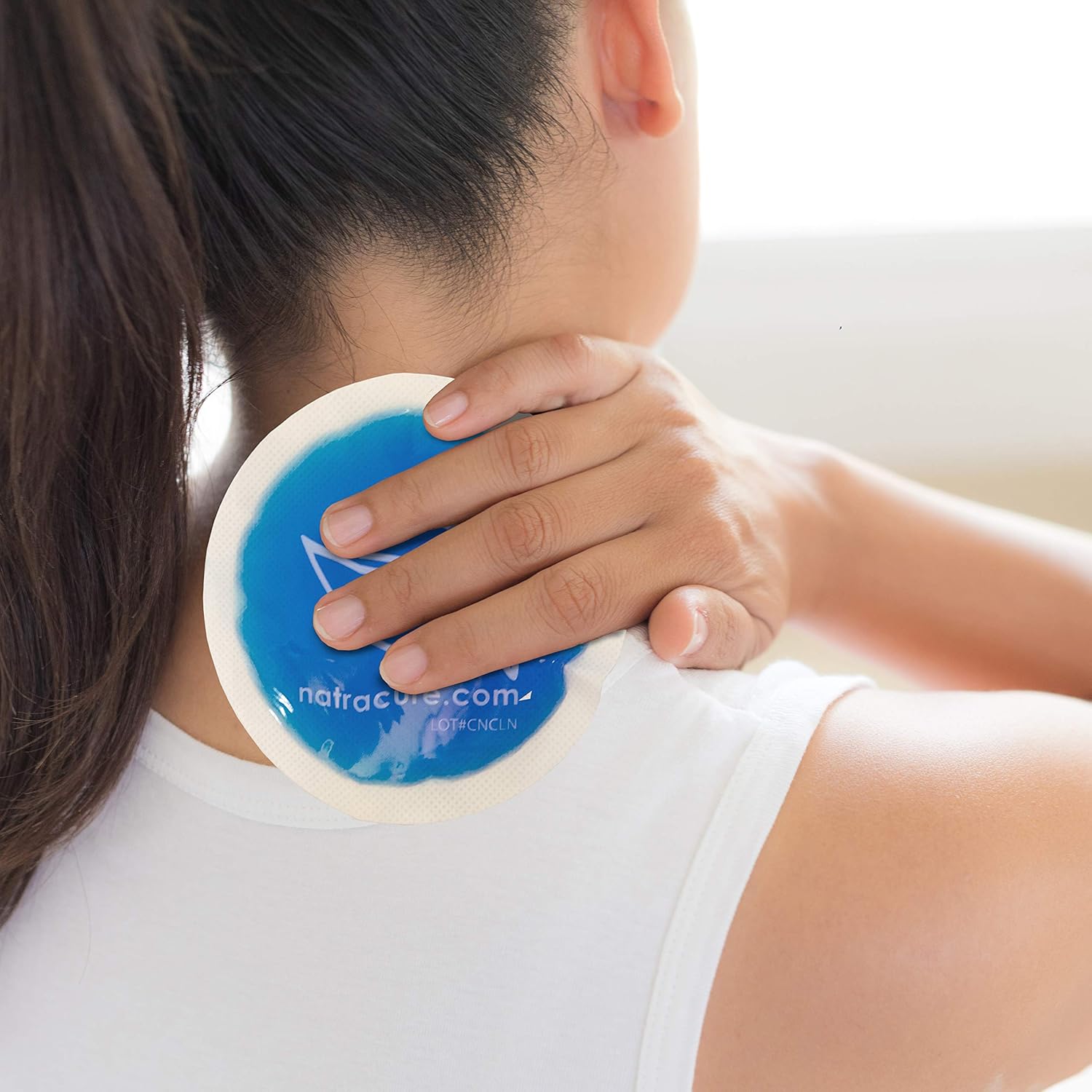 NatraCure 4" Circle Gel Ice Packs - 5 Pack Blue (Small Reusable Round Gel Cold Packs for kids injuries, breastfeeding, wisdom teeth, first aid, headaches, sinus and pain relief, tired eyes, arthritis): Health & Personal Care