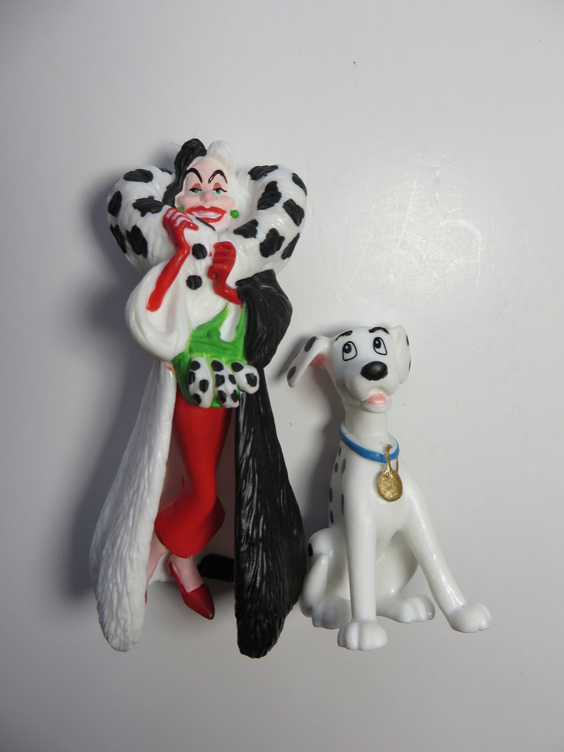 101 DALMATIONS CRUELLA AND PERDITA CAKE TOPPERS
