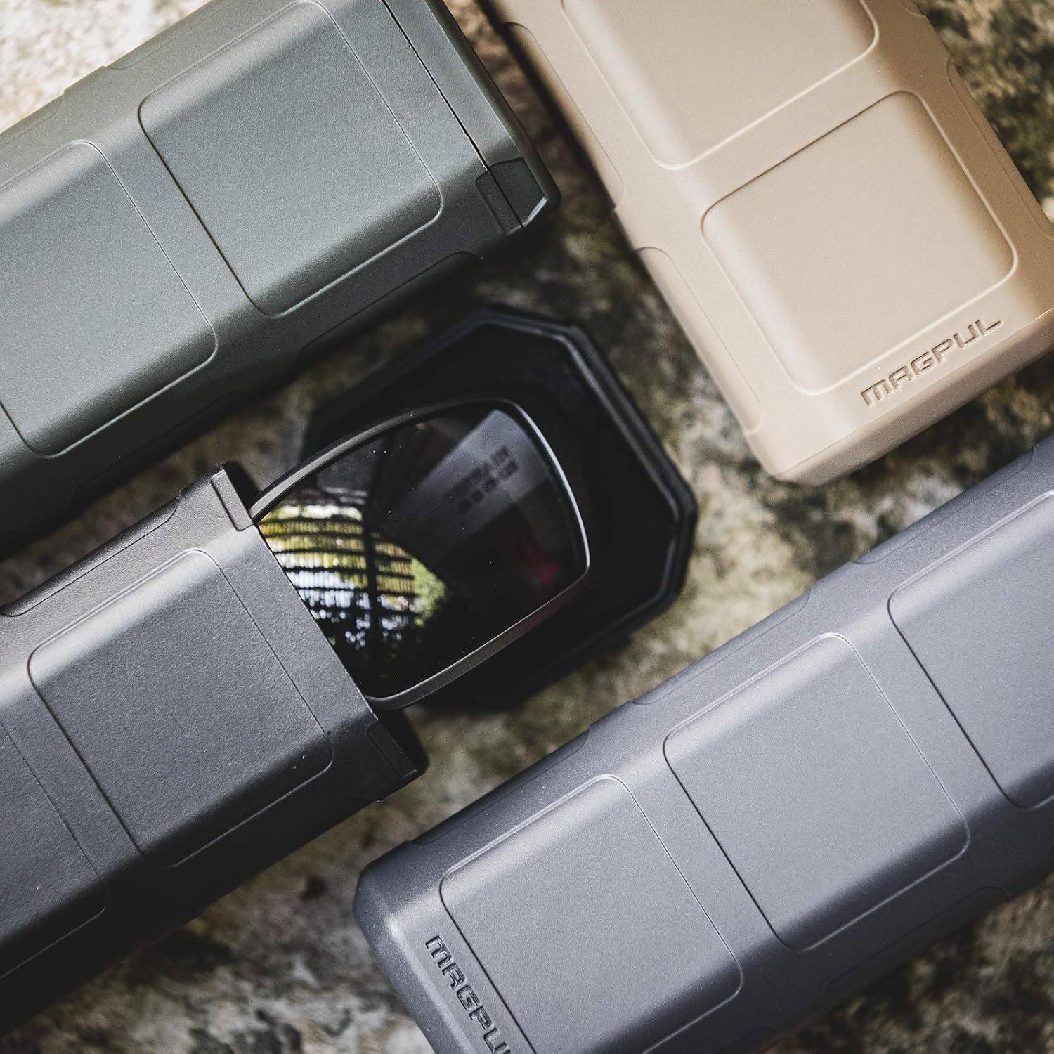 Magpul DAKA Can Protective Storage Container, Flat Dark Earth: Sports & Outdoors