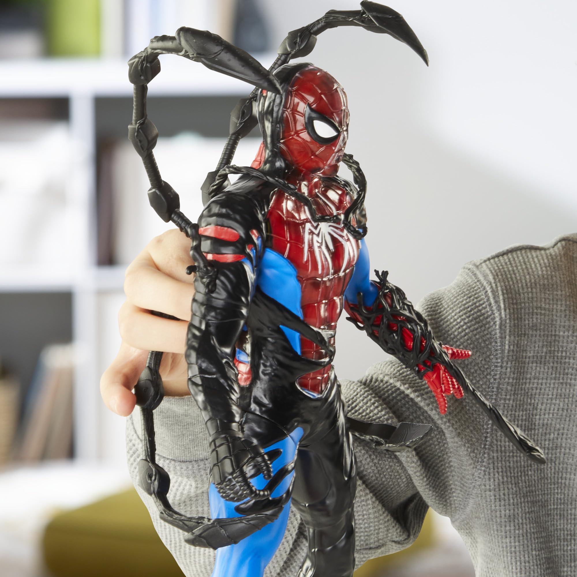 Spider-Man Marvel VenomVersus Liquid Shifter Action Figure with Accessories, 11-Inch-Scale Super Hero Toys for Kids Ages 4 and Up
