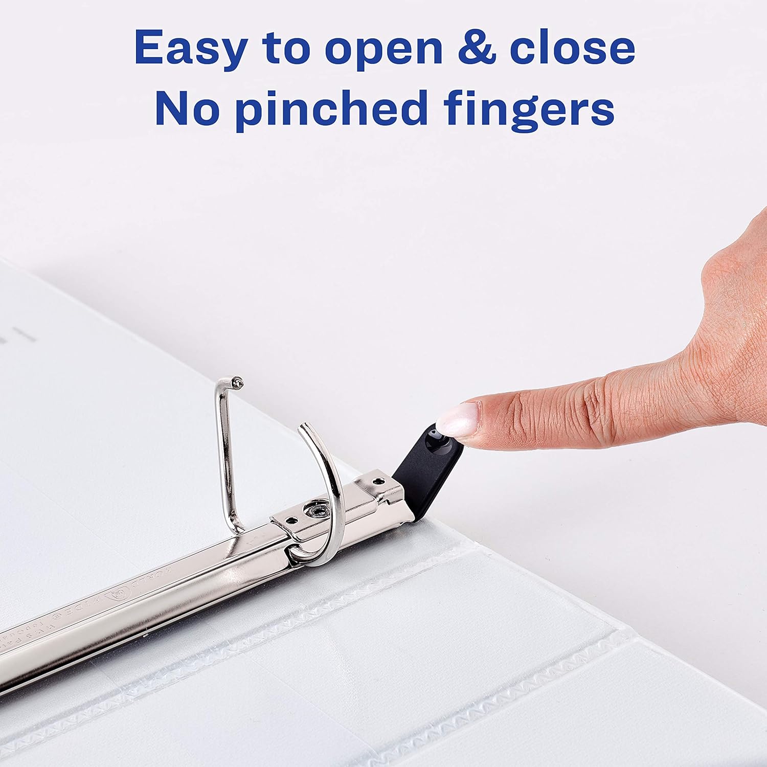 Avery Heavy-Duty View Binder, 1 1/2" One Touch Slant Rings, 400-Sheet Capacity, White, Pack of 1 : Office Products