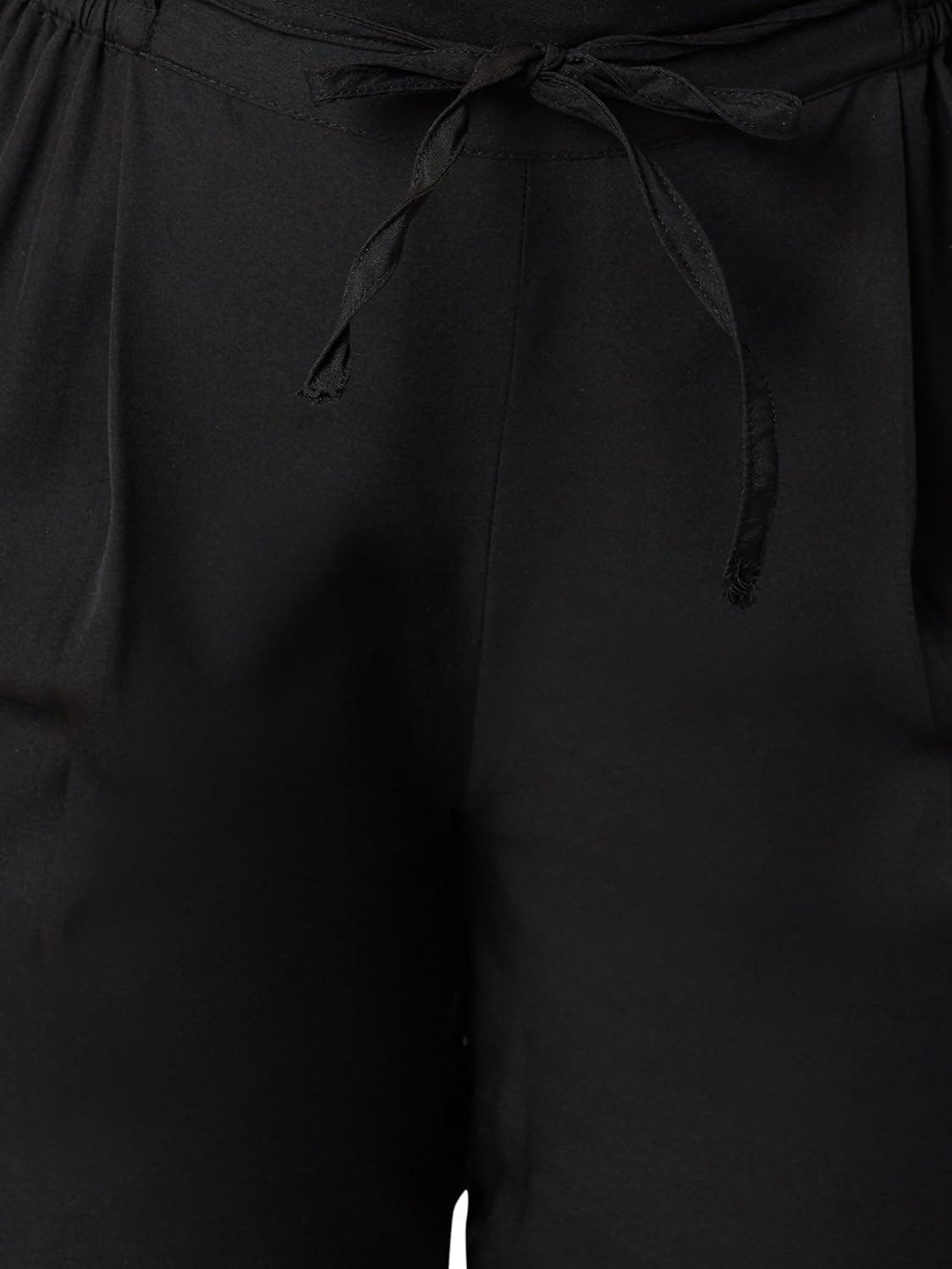 miss chase women's black solid straight pants