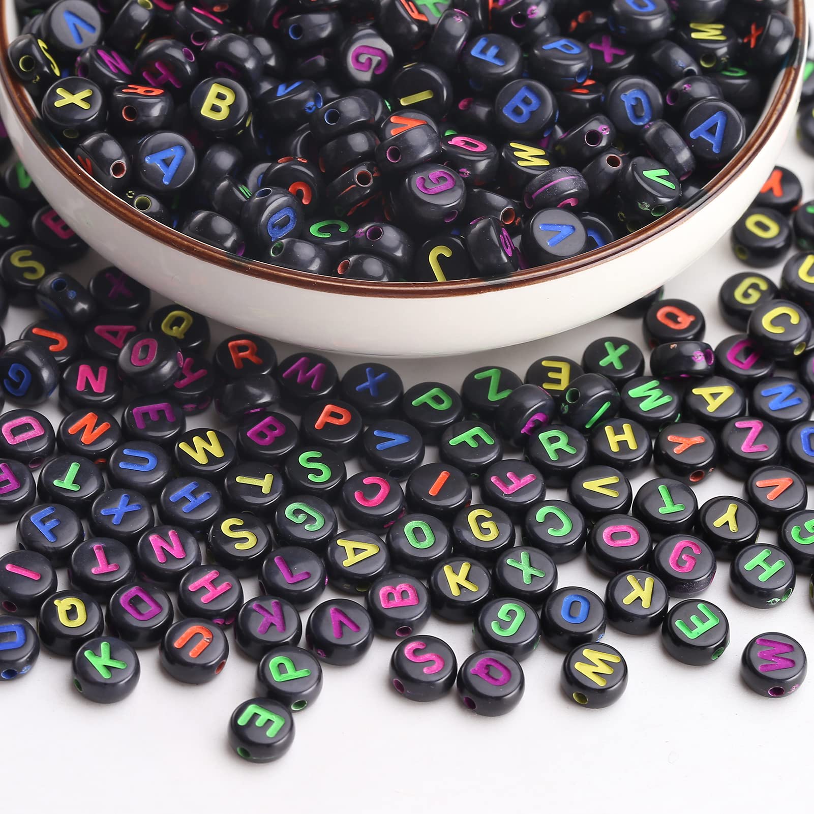 HERZWILD 1000pcs Letter Beads: Acrylic Round Beads 4×7mm Mixed Black with Colorful Letters A-Z for Bracelet, Choker, Jewellery Crafts