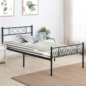 Amazon Com Vecelo Metal Platform Bed Frame Mattress Foundation