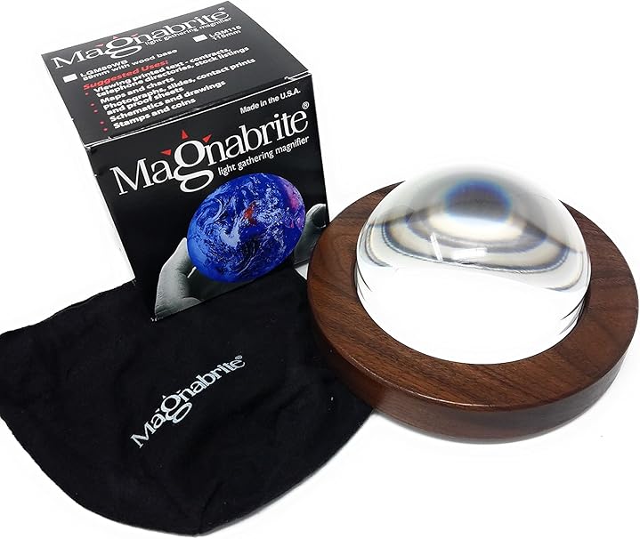 89mm Magnabrite Light Gathering Magnifier with Round Walnut Base Office Products