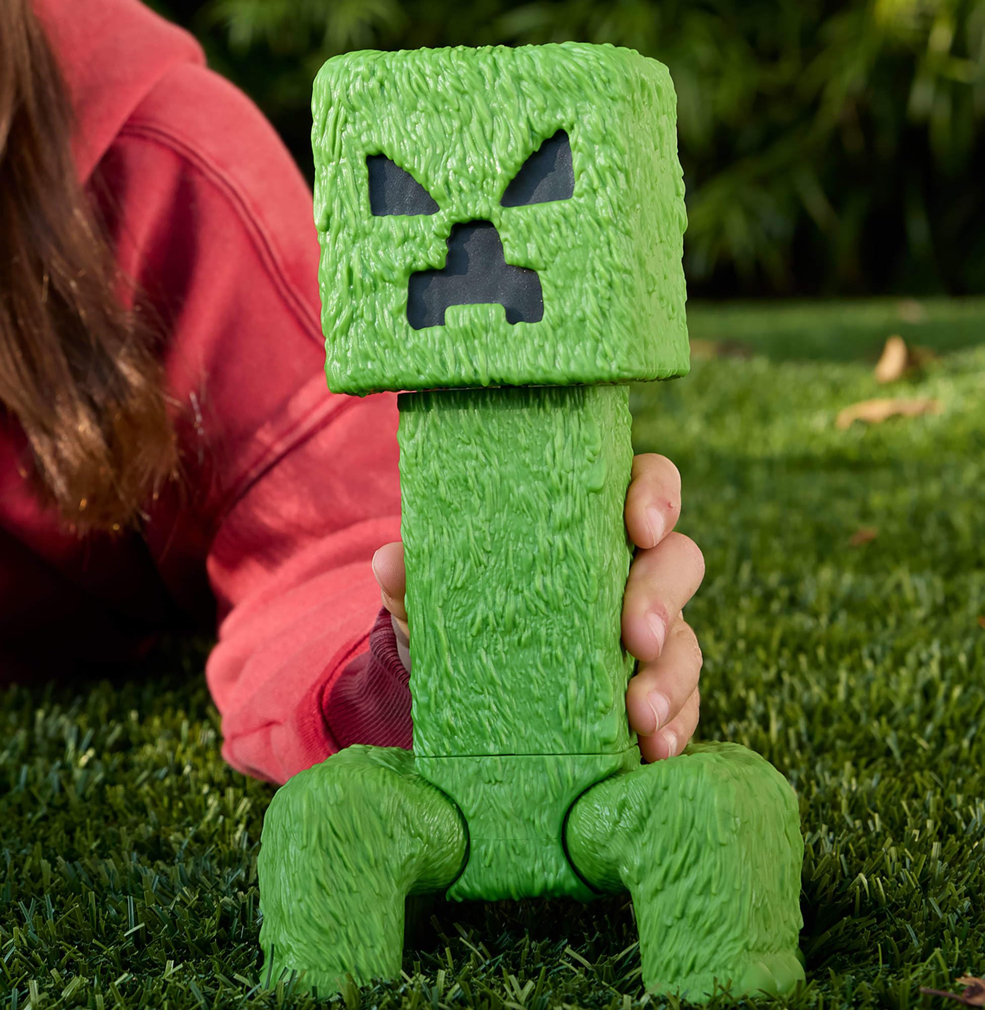 Mattel Minecraft Große Actionfiguren, 30 cm große, bewegliche Creeper-Sammelfigur, inspiriert von Ein Minecraft Film, JFR66, [Mehrfarbig] 6