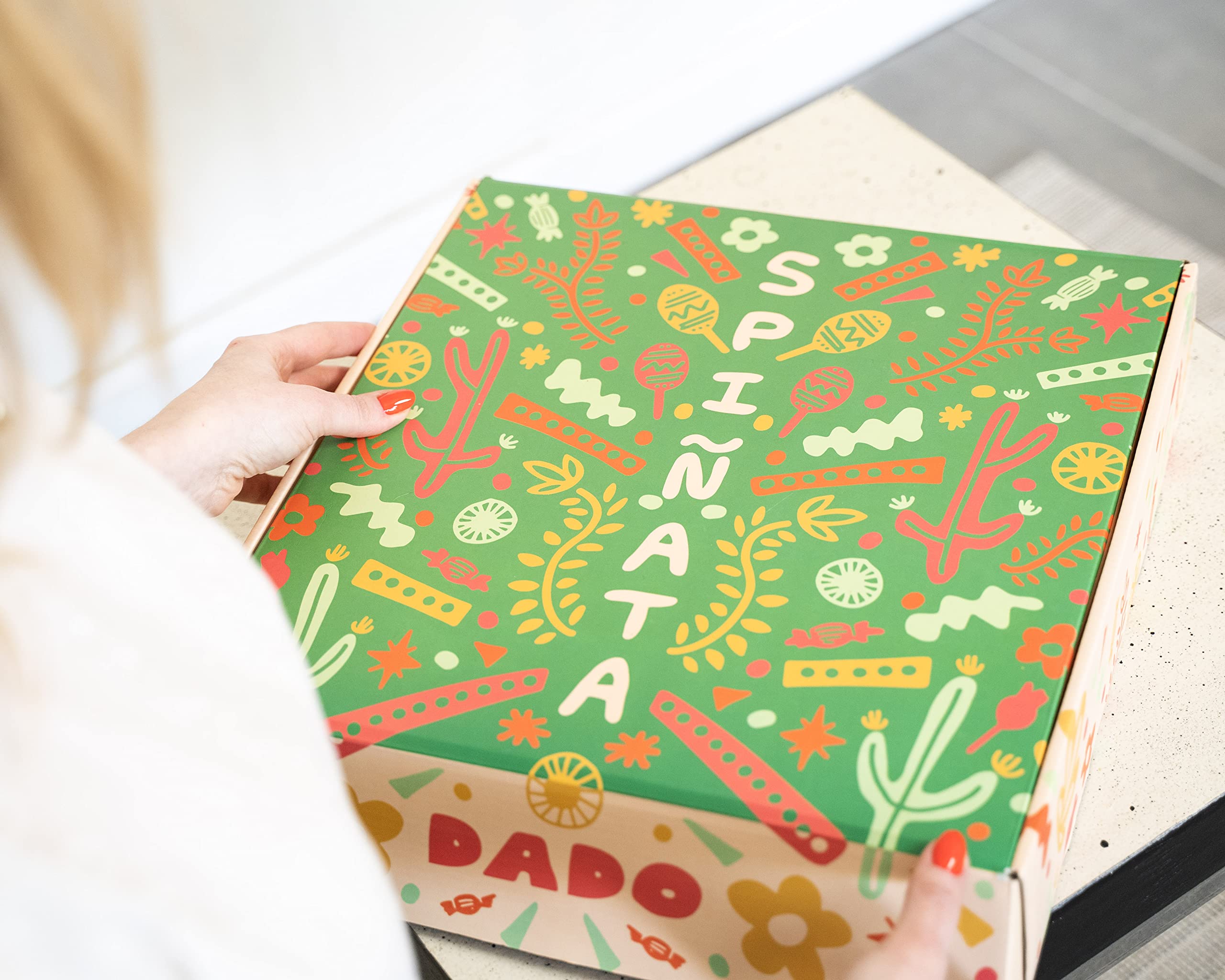 Birdie Designs Spinata - Spinning Pinata with Pull-String Option and Pinata Bolo, Reusable Pinata for Gender Reveal Parties and Fun Indoor/Outdoor Entertainment, Ideal for Kids and Adults Spin01