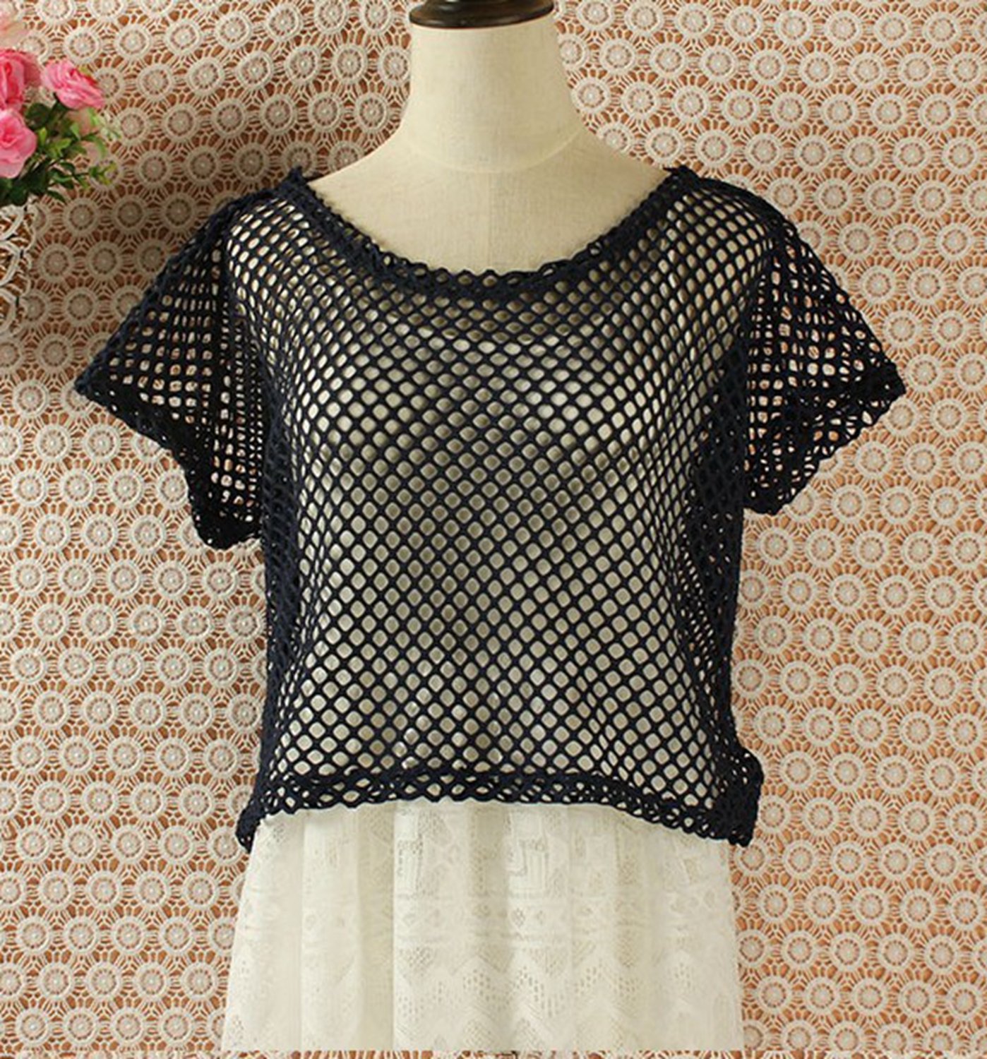 Women\'s Short Sleeve Mesh Floral Lace Crochet Crop Top (One Size, 02-Black)