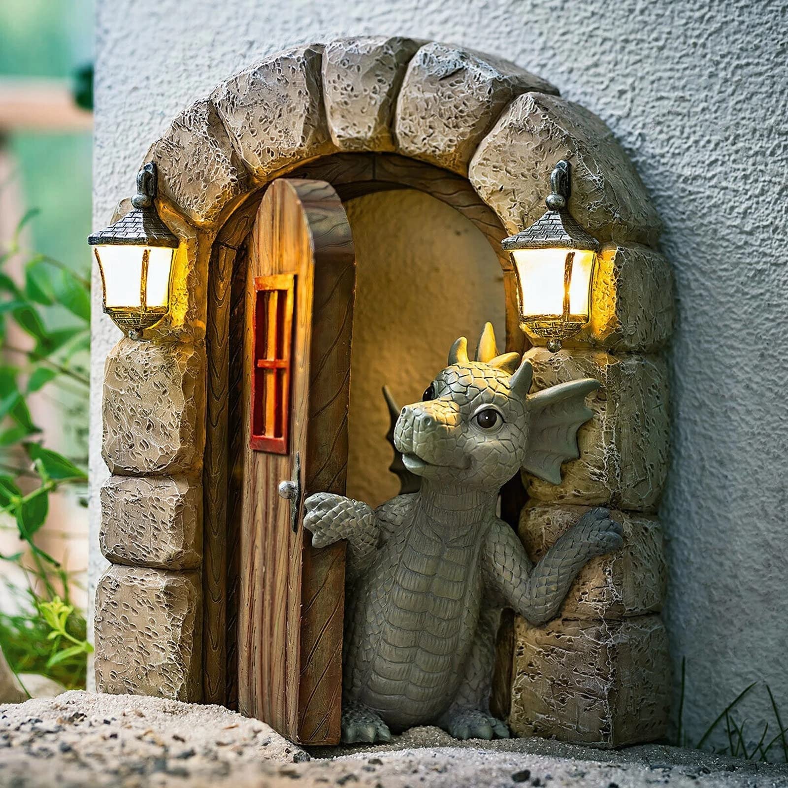 LSDZHK Courtyard Dragon Sculpture Wall Decoration, Weatherproof Resin Statue Miniatures, Lovely Resin Garden Dragon Statue Art Figurines Decor Ornaments for Patio Yard (Style B)