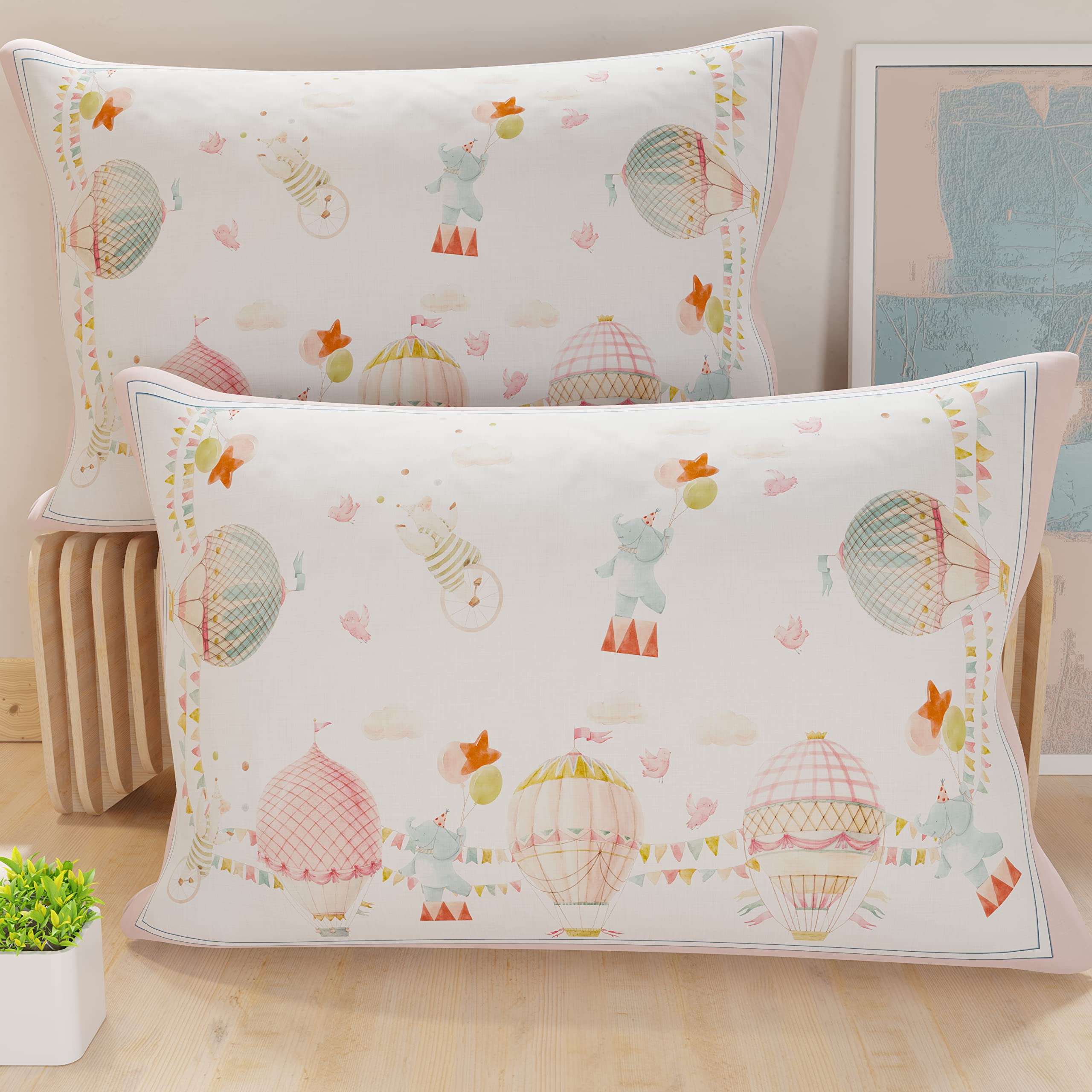 PETTI Artigiani Italiani - Bed Pillowcases, Pair of 50 x 80 cm, Hypoallergenic Microfibre Pillowcases, Made in Italy, Hot Air Balloon Pink — image 1