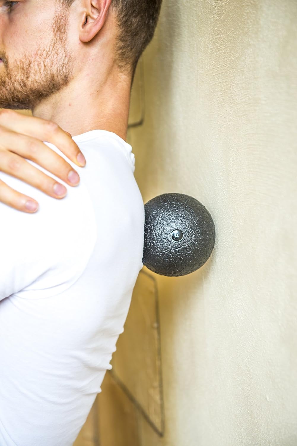 Premium Faszienball 10 Cm Ideal Fur Selbstmassage Faszientraining Fitness Massageball Gegen Verspannungen Im Rucken Nacken Schultern Amazon De Sport Freizeit