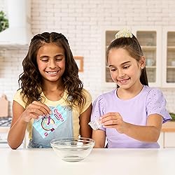 Cookeez Makery Freezy Cakez. Mix & Decorate Your
