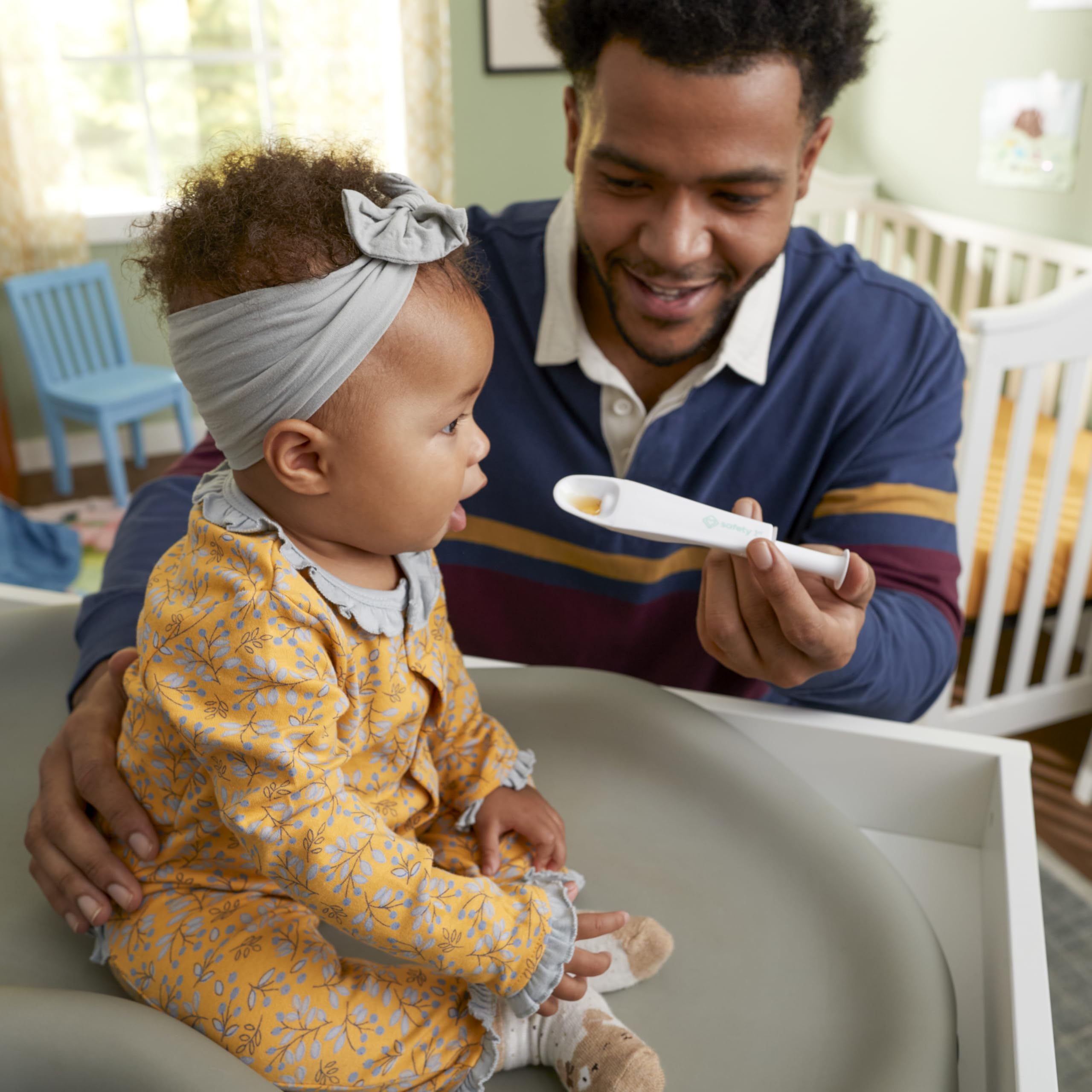 Safety 1st Baby’s 1st SneezyWeezy Kit, BoogEase Nasal Aspirator, 3-in-1 Digital Thermometer, Fuss Free Medspoon, Infant Healthcare Set, Easy-Clean Snot Sucker, Medicine Feeding Spoon