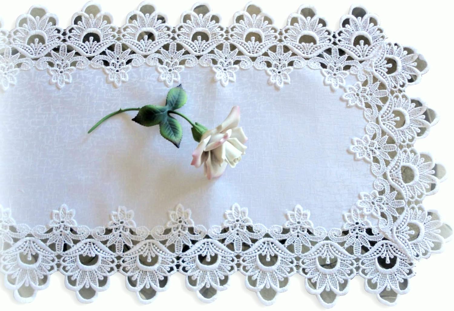 Best Galleria Di Giovanni White Flower Table Runner