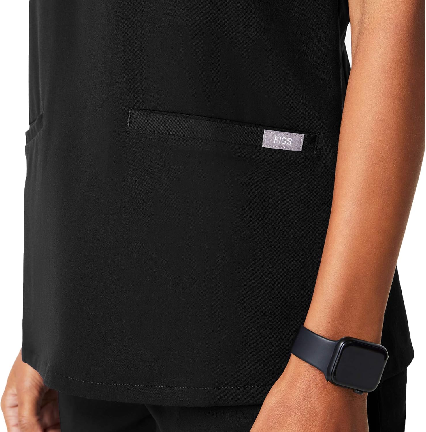 FIGS Casma Three-Pocket Scrub Top for Women – Tailored Fit, Super Soft Stretch, Anti-Wrinkle Medical Scrub Top: Clothing
