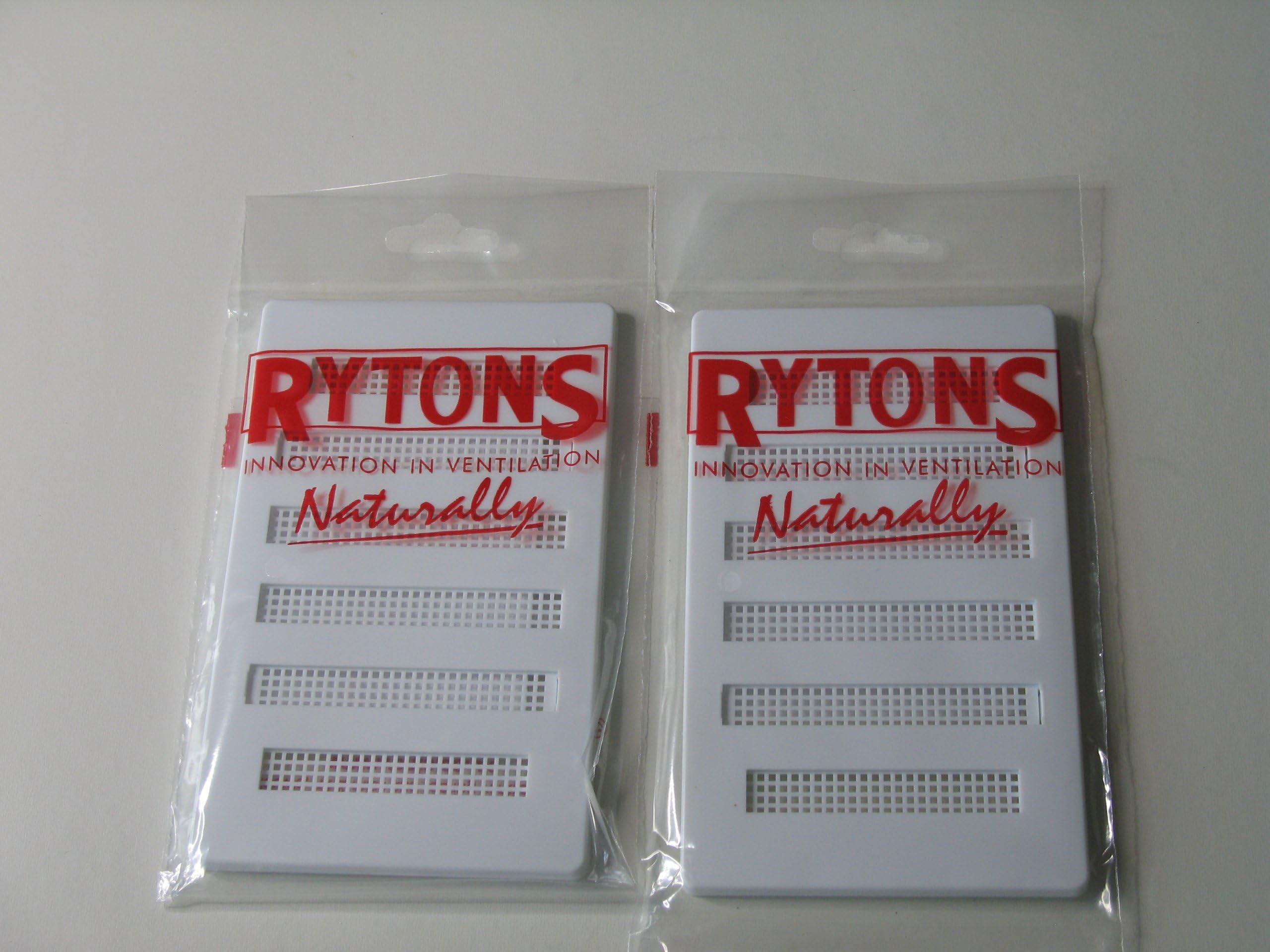 2 x White Plastic Hit and Miss Vent Adjustable Cover 6 x 3 with flyscreen (Two Vents)