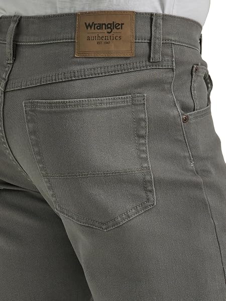 WRANGLER AUTHENTICS MEN’S CLASSIC 5-POCKET REGULAR FIT FLEX JEAN, GARGOYLE, 40W X 34L