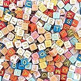 Sunrica 800Pcs Colorful and Gold Square Letter Beads A-Z, 6X6mm Acrylic Alphabet Beads for Friendship Bracelets Making