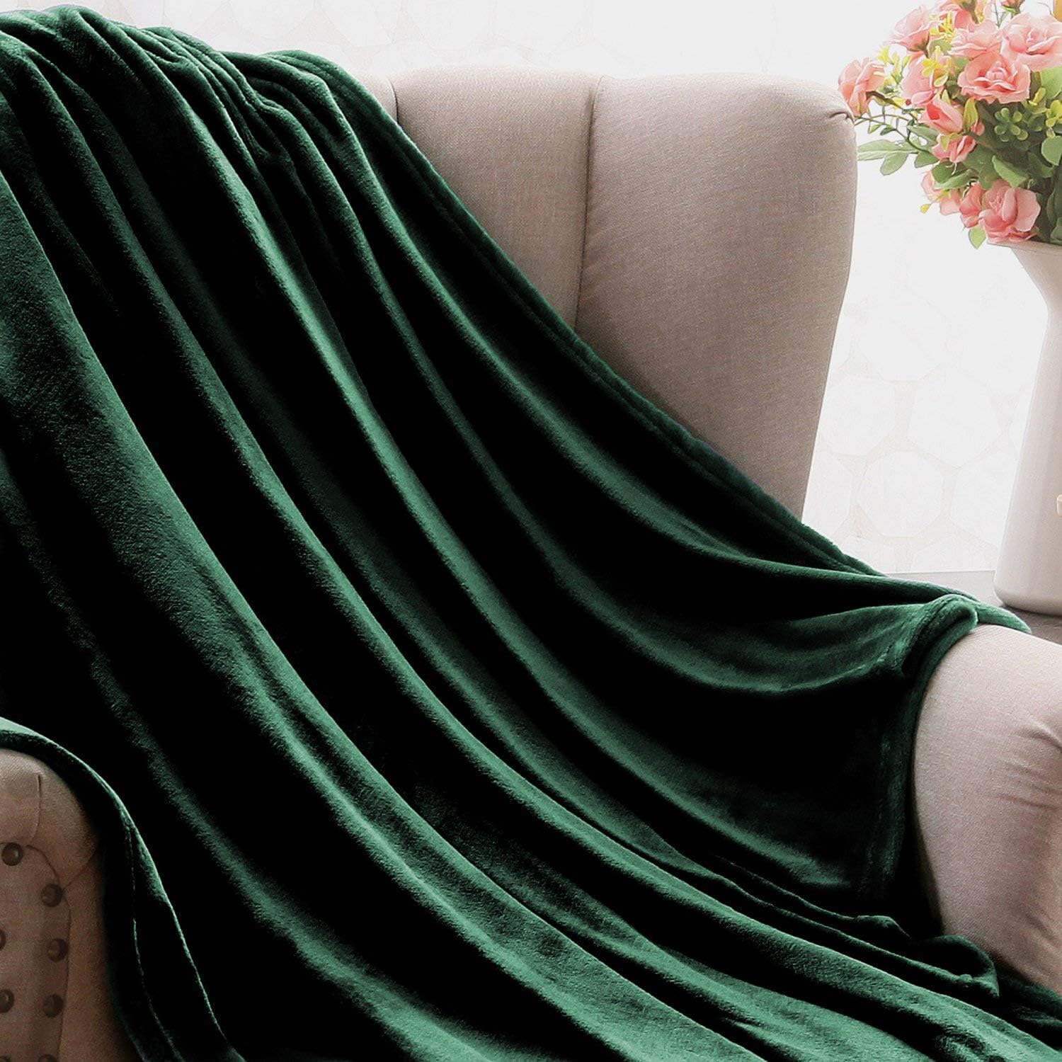 Exclusivo Mezcla Large Flannel Velvet Plush Throw Blanket - 50" x 70" (Forest Green): Home & Kitchen