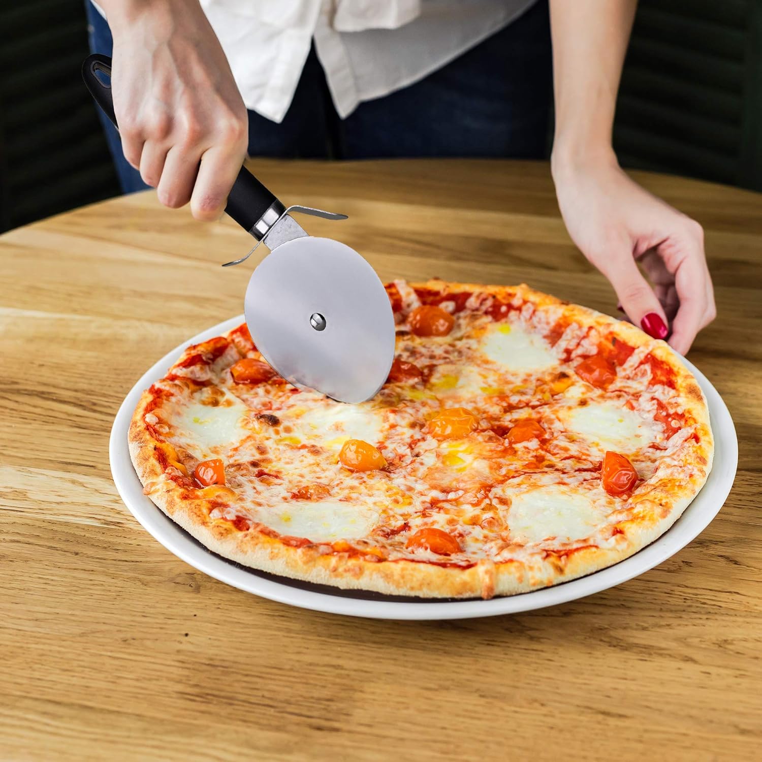 Pizza Cutter Quality Stainless Steel Pizza Cutter Wheel, Pizza Wheel, Super Sharp Pizza Slicer with Non Slip Handle, Easy to Clean Dishwasher Safe Heavy Duty Smooth Rotating - Top Rated: Kitchen & Dining