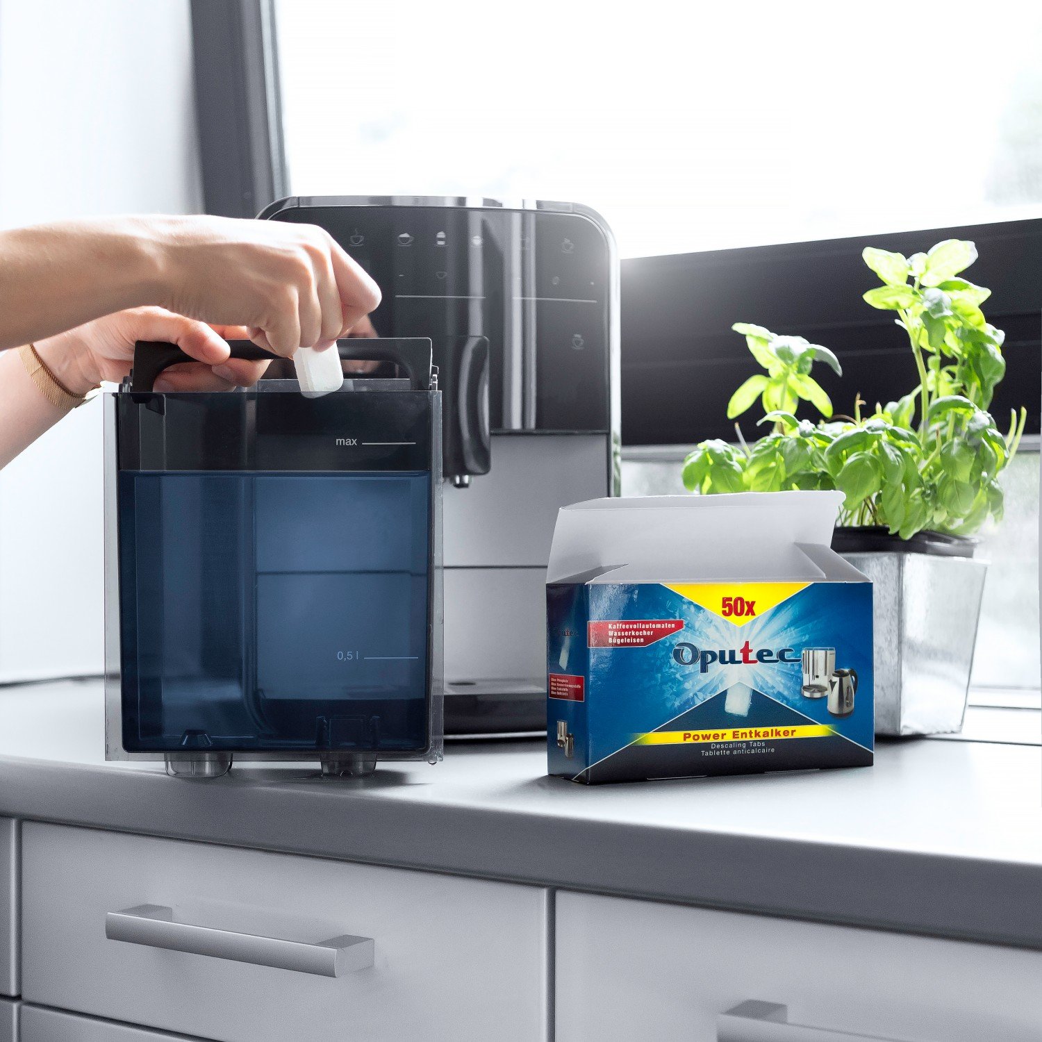 50x Oputec Kaffeemaschinen Entkalker Tabs: Für Kaffeevollautomaten, Espressomaschinen, Wasserkocher | Power Entkalker-Tabletten / Entkalkungs-Tabletten | Universell einsetzbar für Jura, Senseo, Siemens, Tassimo, Delonghi u.v.m. | Made in Ge