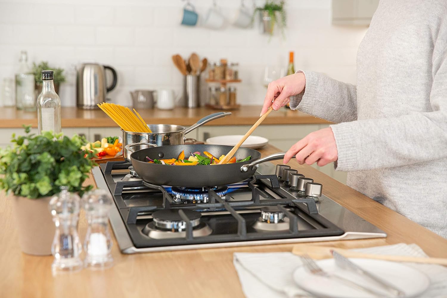 Russell Hobbs RH86GH702SS 5 Burner Gas Hob, Stainless Steel BigaMart