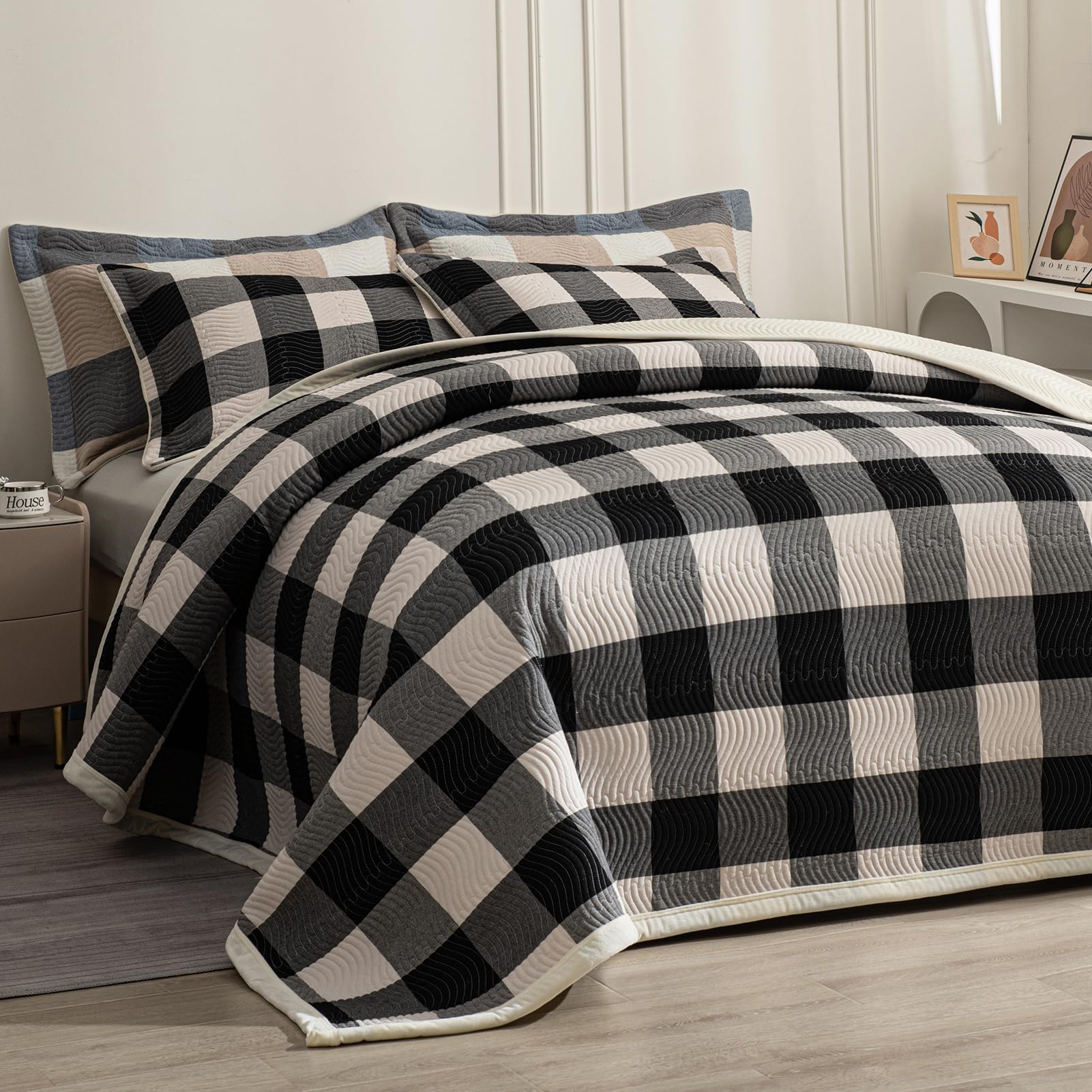 Photo 1 of tohrisa Cotton Plaid Quilt Set, Ultra Soft 3 Pieces King Size Bedding with 2 Pillow Shams, Lightweight Reversible Coverlet Bedspread with Wave Quilting for Summer, 108"x96", Grid-Black White