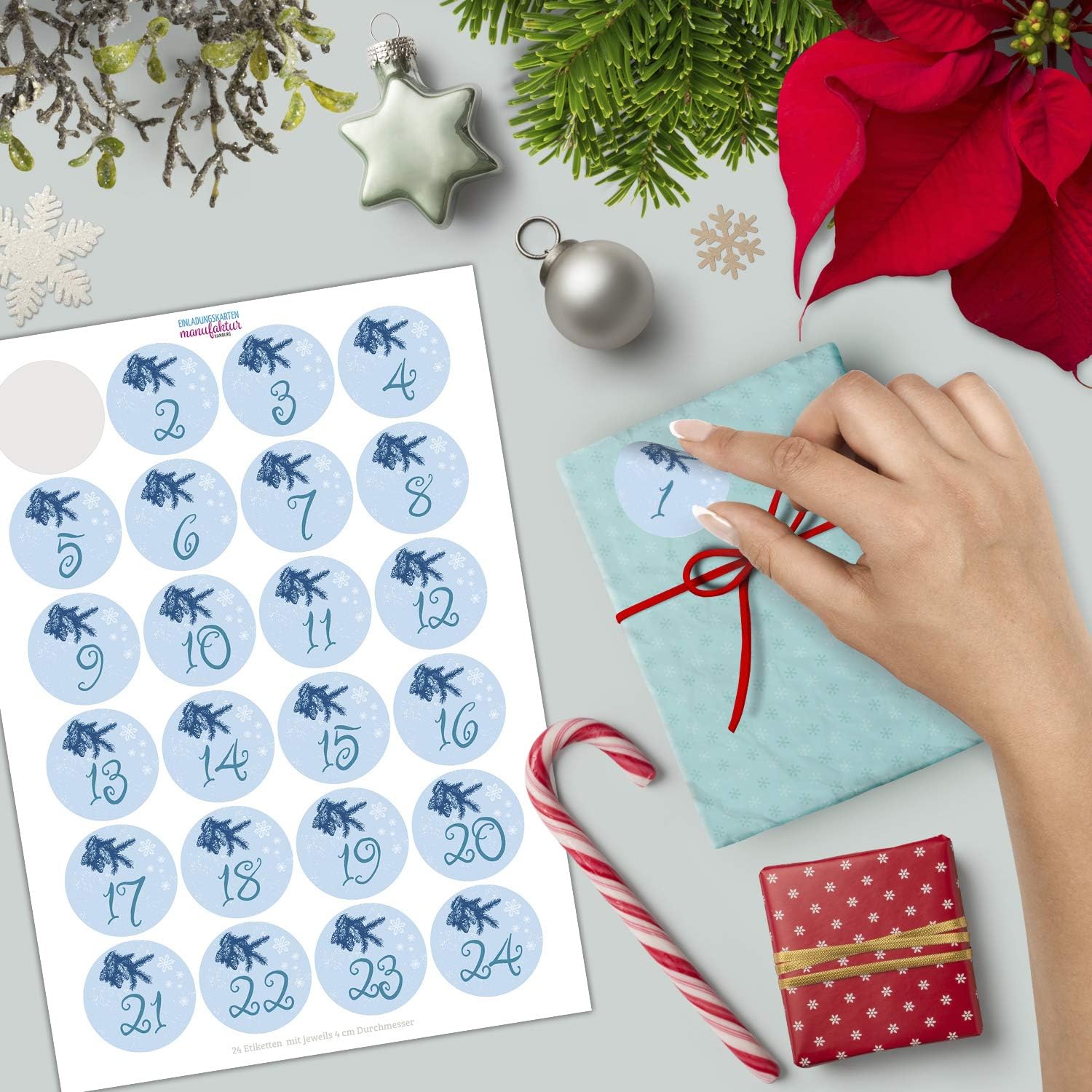 blau mit Zweigen/Etiketten/Sticker/Weihnachtskalender