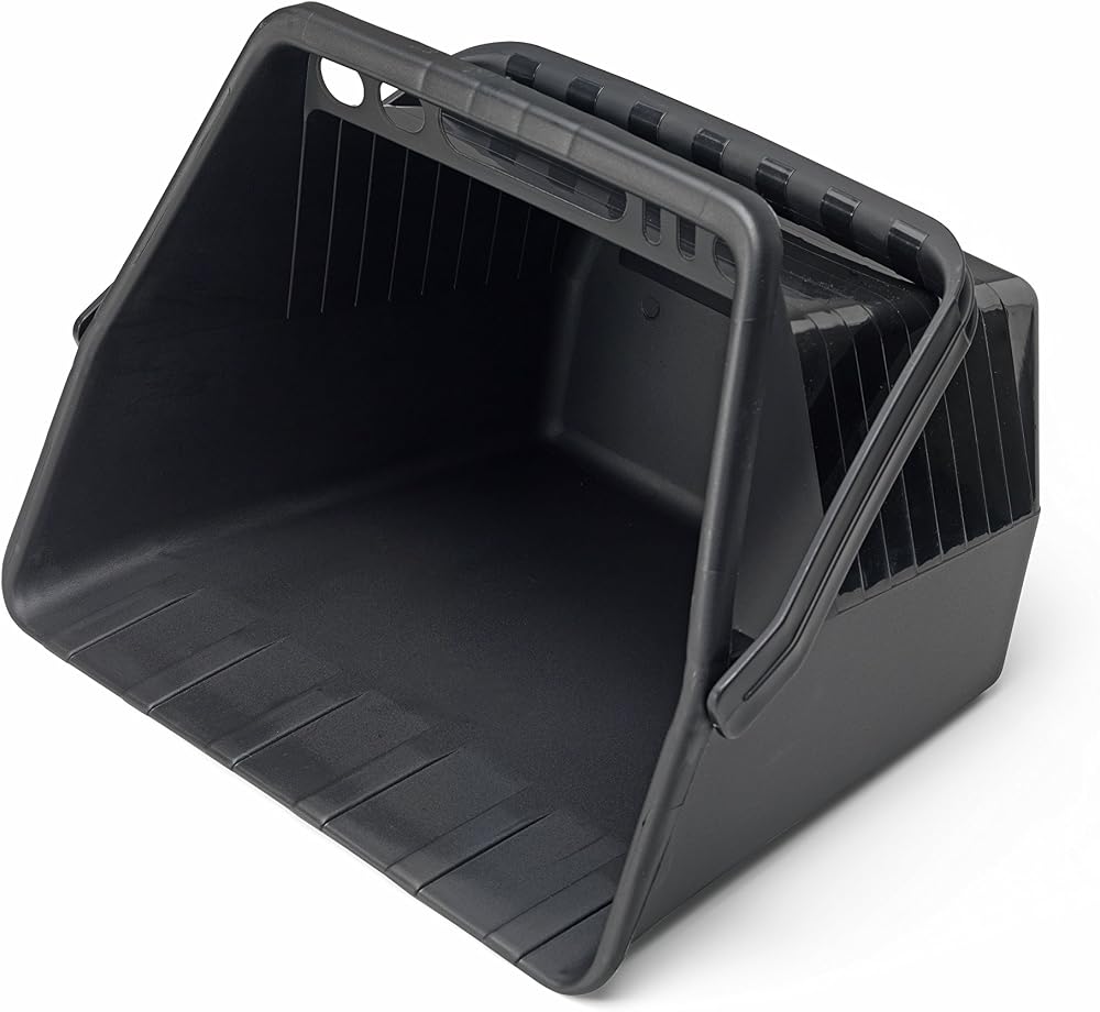 Addis Garden Leaf Lawn Cuttings Scoop Tool Bucket 41x30x33cm Black
