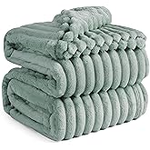 Bedsure GentleSoft Full Size Blankets for Bed - Cozy Soft Blankets for Women, Cute Large Throws for Girls, Sage Green, 84x90 Inches