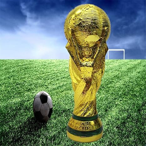 Amazon Co Jp サッカー樹脂トロフィー ヘラクレストロフィークラフト 家の装飾 パーソナルギフト 子供と友人のため サッカーファンのお土産 5kg ホーム キッチン
