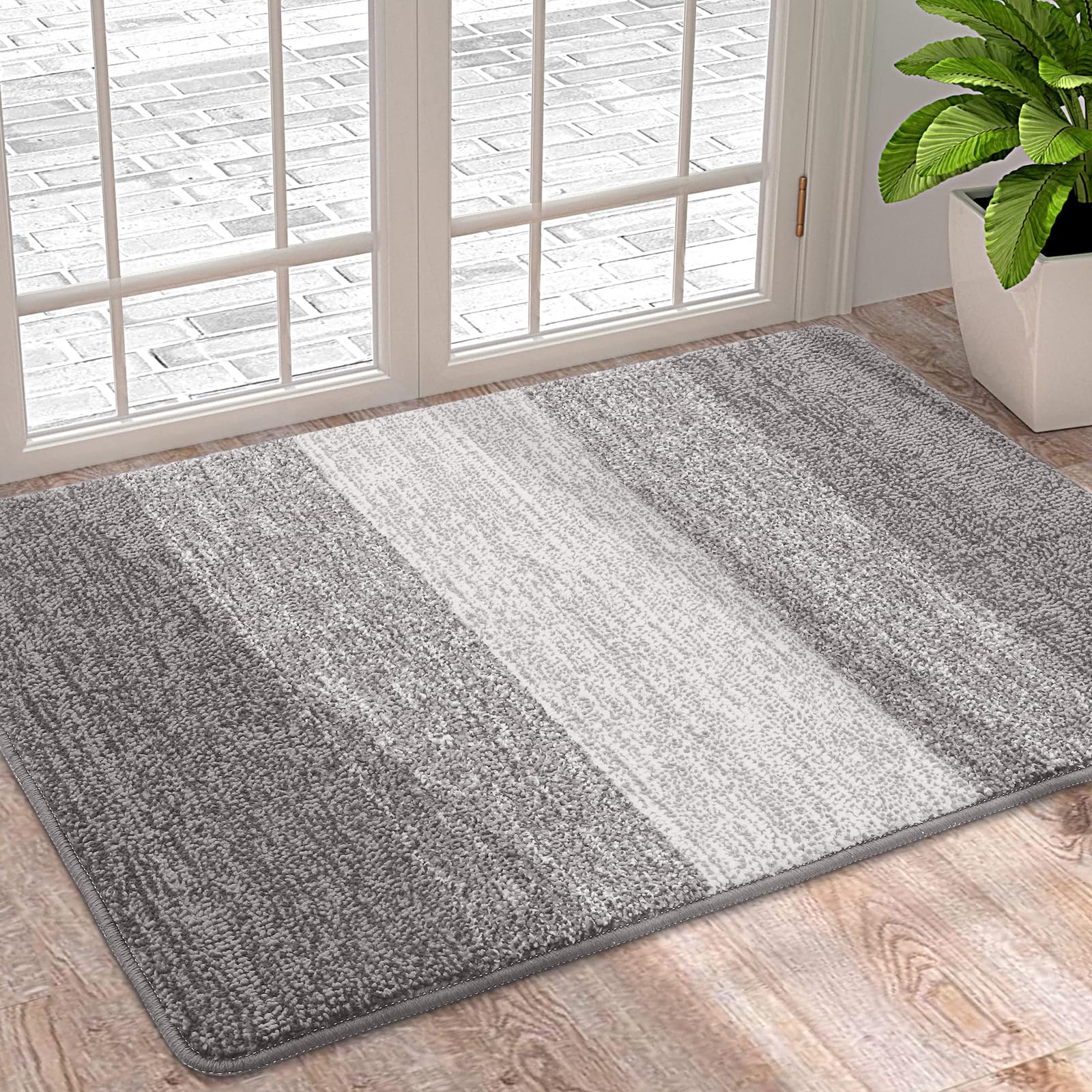 Homaxy Door Mats Indoor, Machine Washable Soft Doormats, Dirt Trapper Super Absorbent Entrance Rug, Non-slip Floor Mats For Inside, Front Back Door, Pets and Dogs (50 X 80 cm, Light Grey)