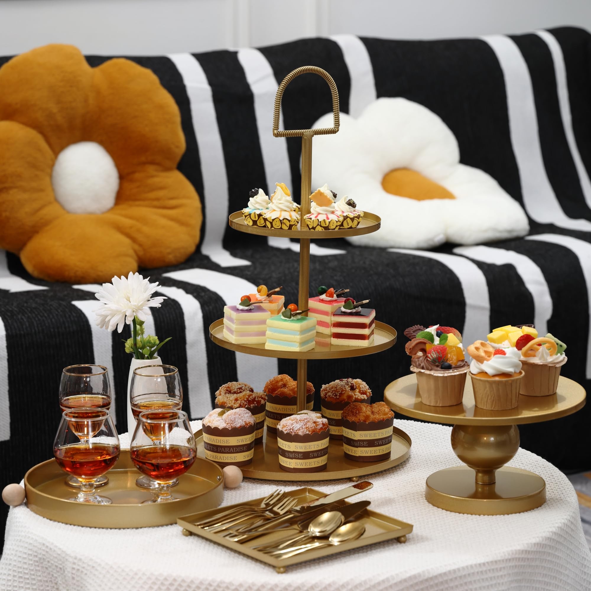 Gold Cake Stand Serving Set Decorative Desserts Display Pedestals 3-Tiered Cupcakes Holder Serving Tray for Weddings, Birthdays, Baby Showers, Celebrations Table Decoration