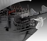 Revell Pirates of The Caribbean Black Pearl Click System 1:150 Unbuilt Kit view 2