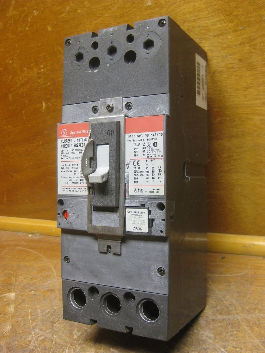SFLA36AT0250 GE Circuit Breakers Ground Fault Circuit Interrupters
