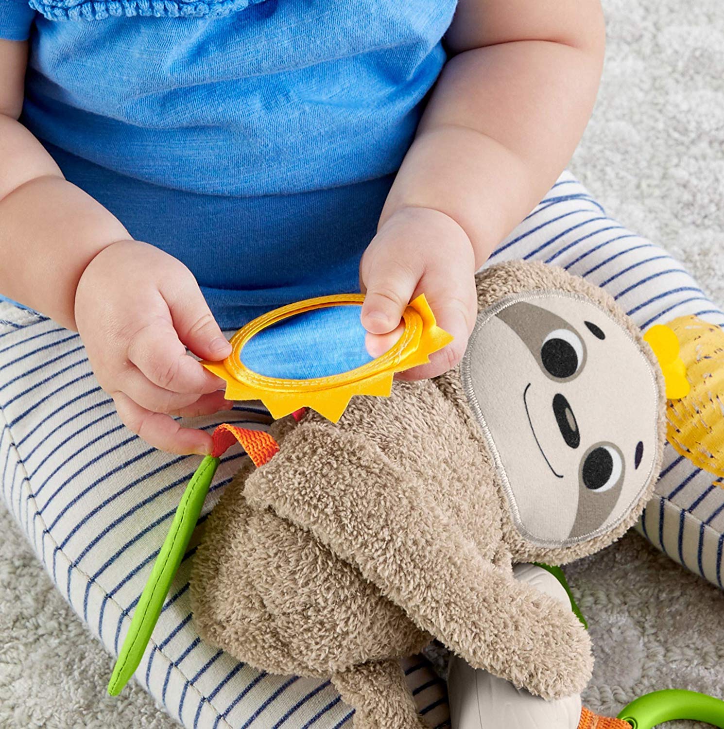 Fisher-Price Baby Toy Slow Much Fun Stroller Sloth, Travel Activity with Motion & Sensory Details for Newborns Ages 0+ Months