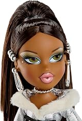 Bratz Charmz Sasha Fashion Doll with Charm Bracelet and Outfit view 4