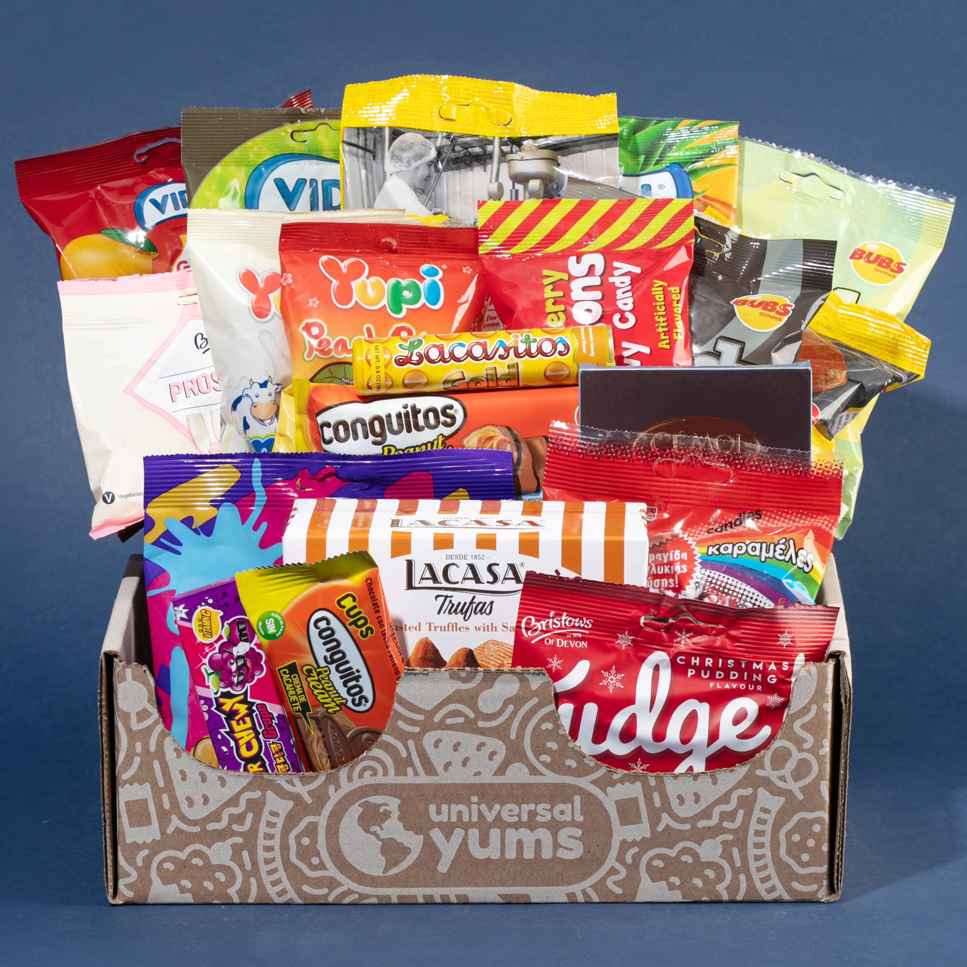 Universal Candy Mua Universal Yums Exotic Candy Box | Gummies & Chocolates From Around ...