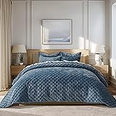 EVERGRACE Luxury Velvet Quilt Set Queen Size, Diamond Quilted Lightweight Velvet Comforter for All Season, Ultra Soft Oversized Bedspread Coverlet Bedding Set with 2 Pillow Shams, Stormy Blue