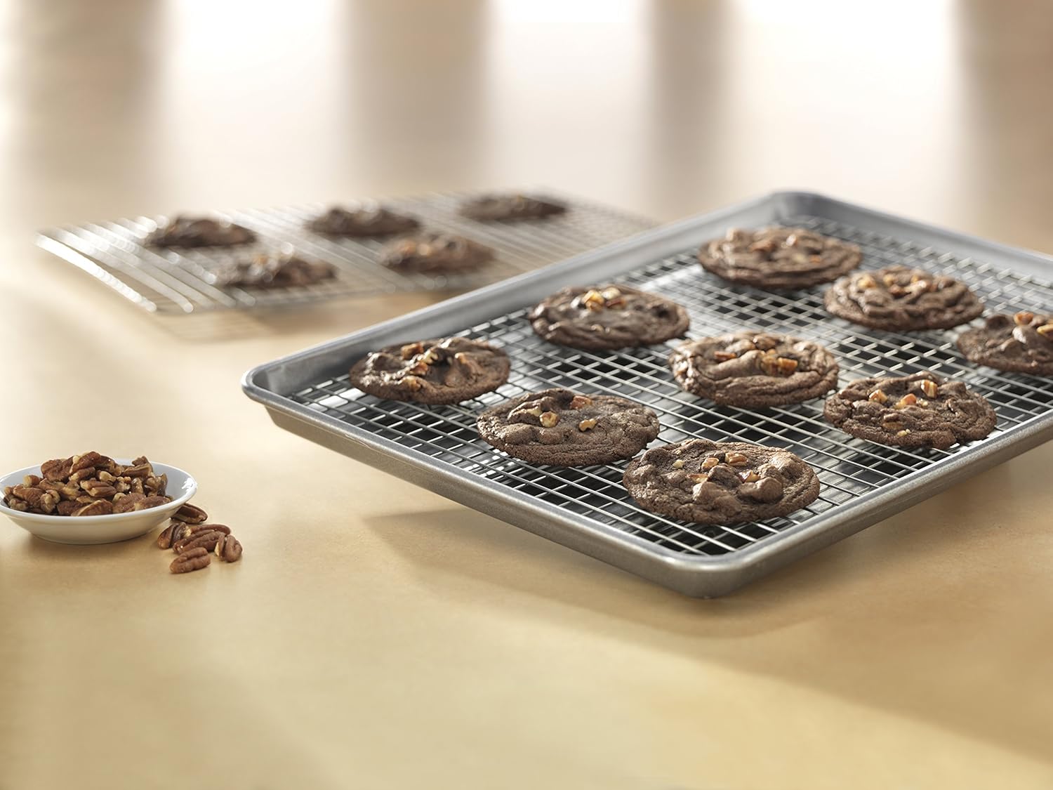USA Pan Half Sheet Baking Pan and Bakeable Nonstick Cooling Rack, Metal: Kitchen & Dining